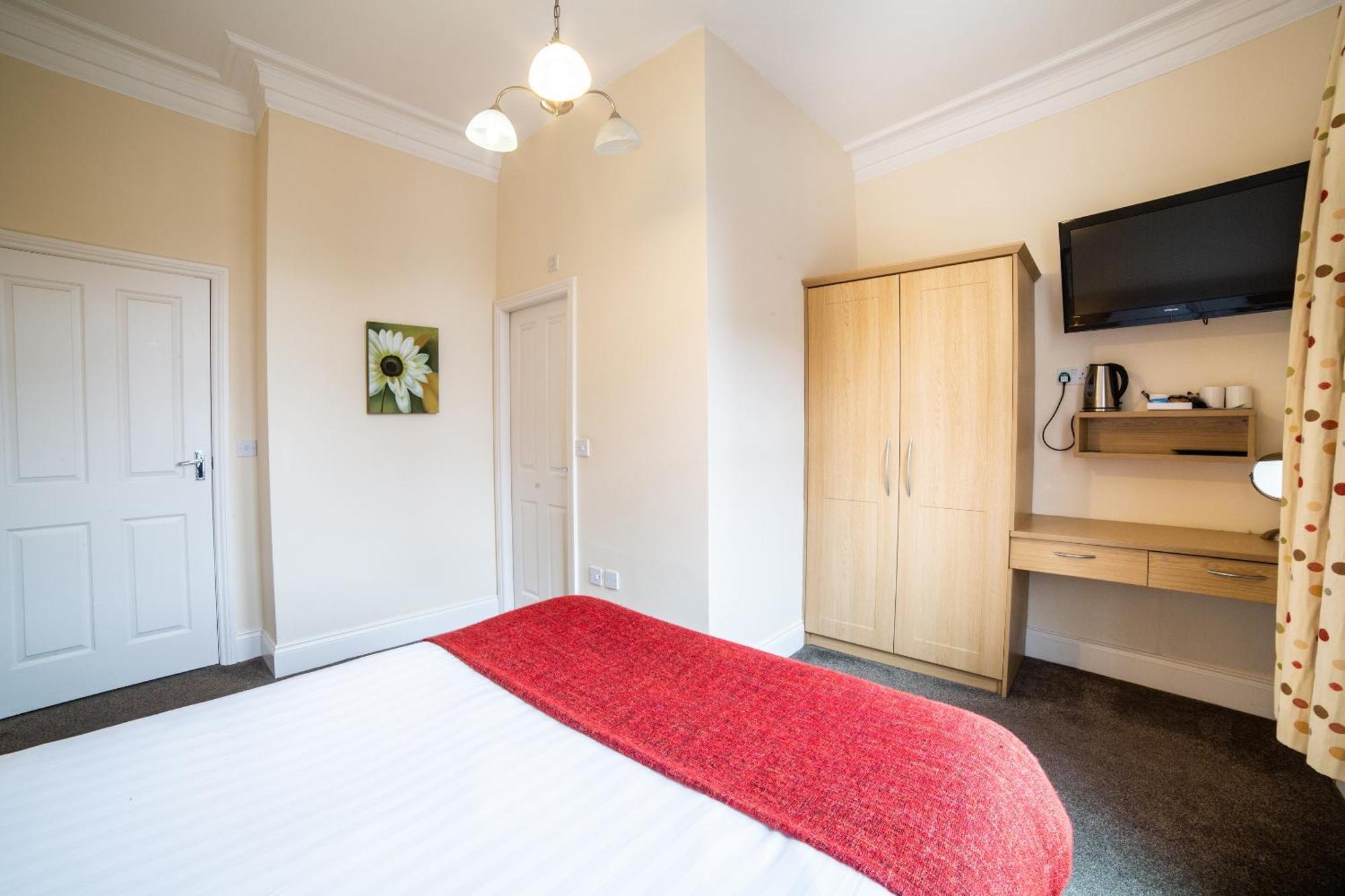 The Douglas Hotel Hartlepool Buitenkant foto